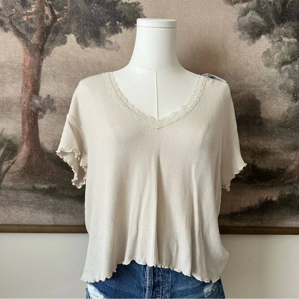 American Eagle Outfitters Cream Lace Trim Blouse - Picture 1 of 4